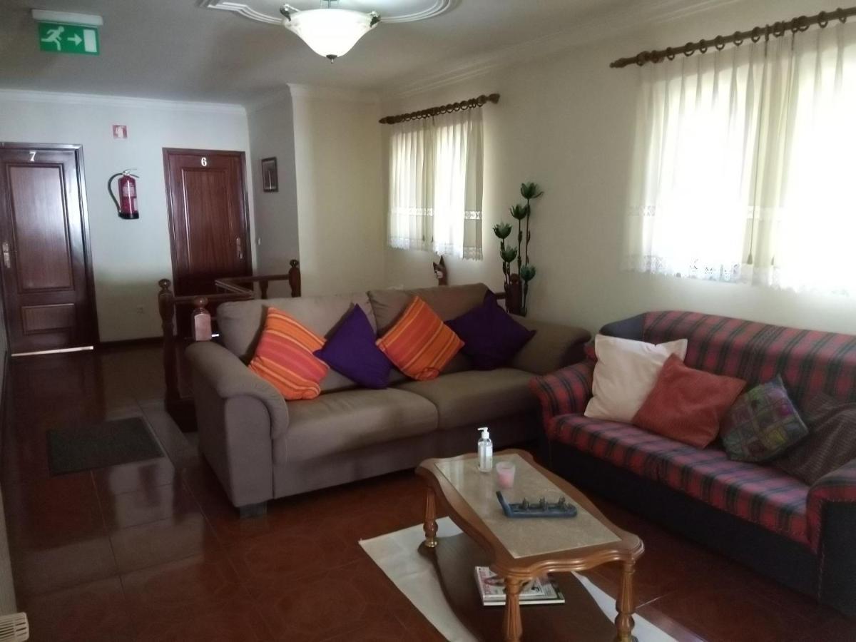 Отель Residencial Ribeiro Герес Экстерьер фото